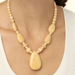 BRAND NEW WOMEN"S FASHION COSTUMES JEWELRY NECKLACES WITH MACHING EARRINGS